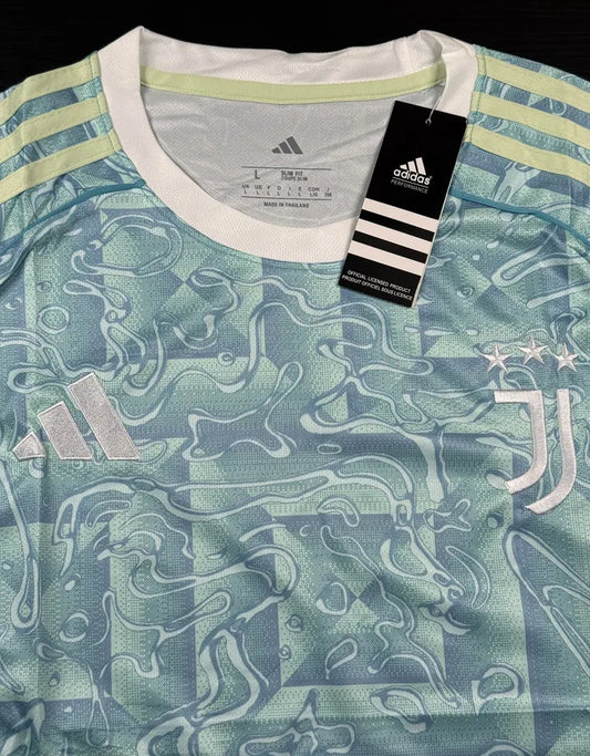 kit camisa/short Juventus Azul Claro II 25/26