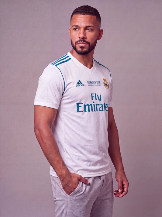Camisa Retrô Real Madrid 2017/18 - Ronaldo