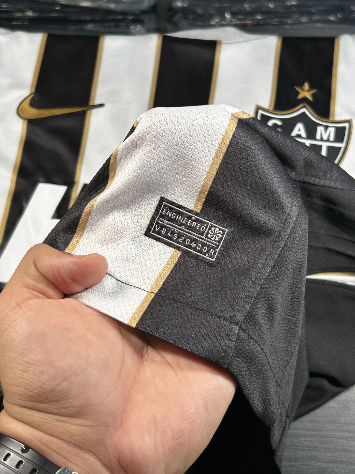 Camisa Atlético Mineiro Listrada I 26/27