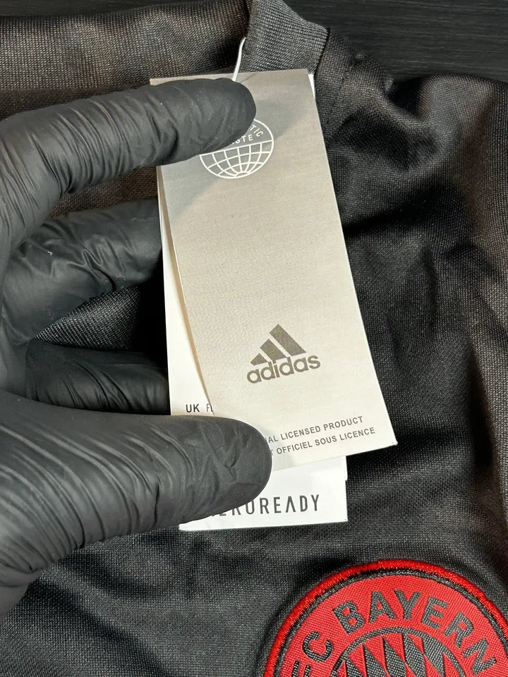 Kit Regata/Short Bayern de Munique Preto/Vermelho