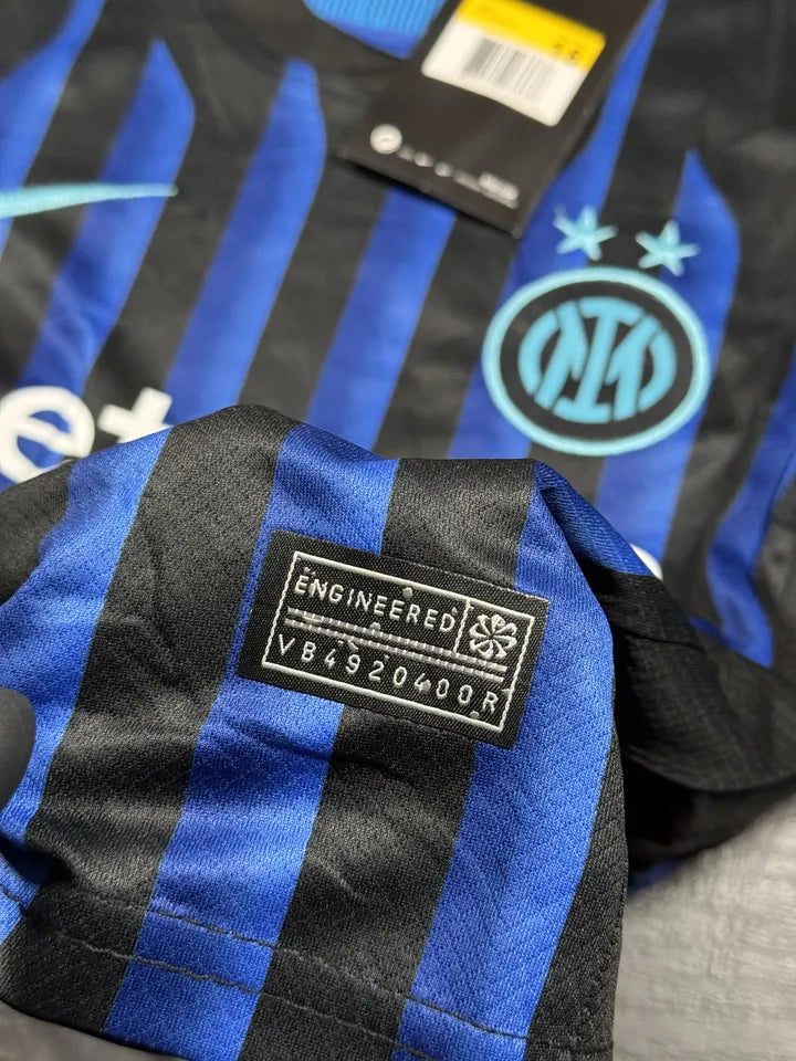 Kit Infantil Inter de Milão Listrado I 25/26