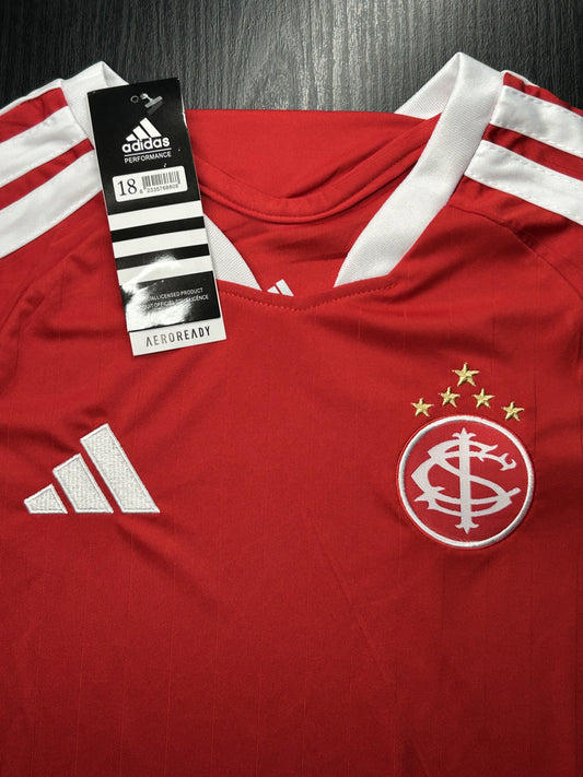 Kit Infantil Internacional Vermelha I 26/27 [Logo Diferente]