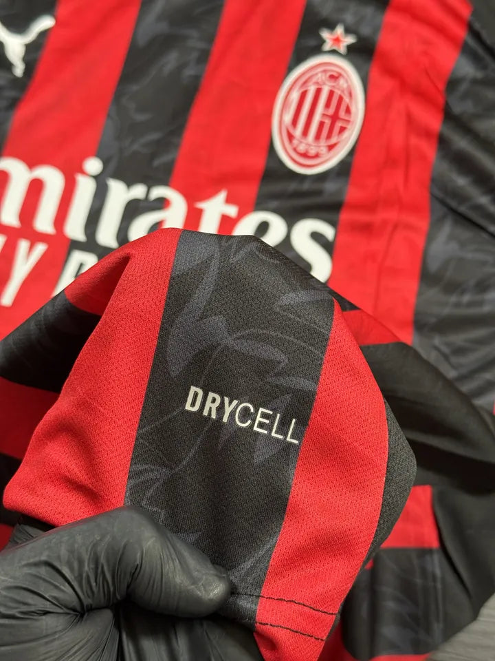Kit Infantil Milan Listrado I 25/26