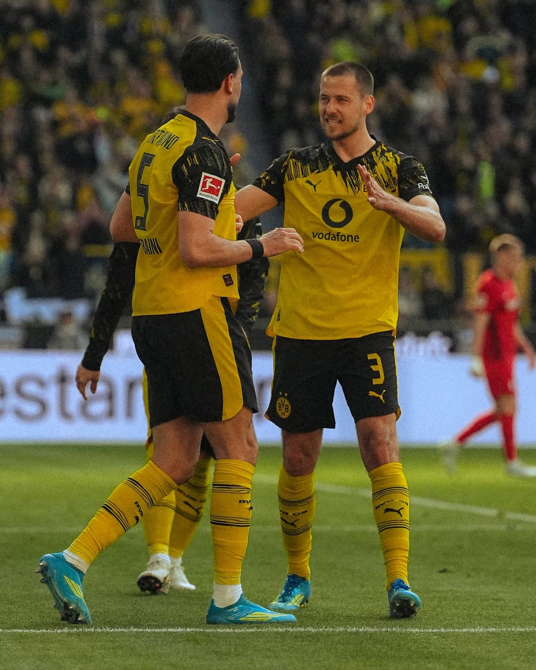 Camisa Borussia Dortmund Amarela I 25/26