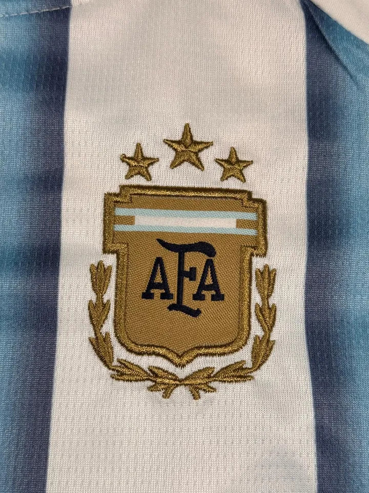 Kit Infantil Seleção Argentina Listrado I 26/27