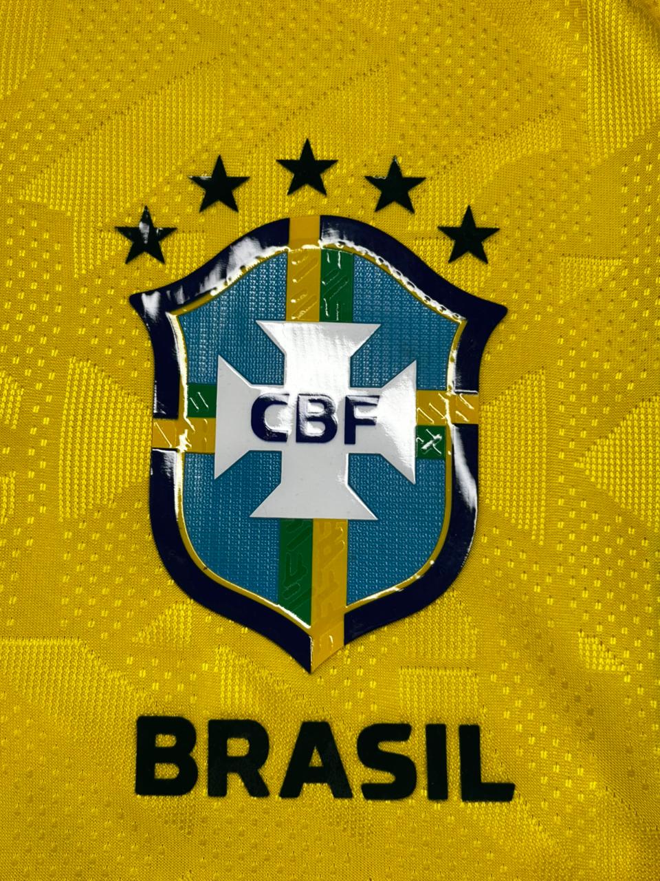 Camisa Feminina Jogador Seleção Brasil Amarela I 1.1 Idêntica a original 26/27