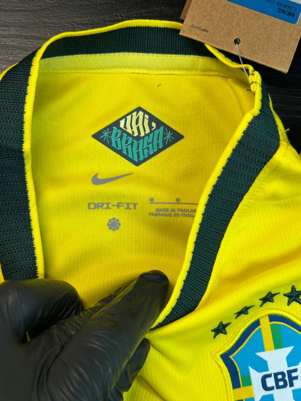 Camisa Torcedor Seleção Brasil Amarela I 26/27 (Gola Verde Escuro)