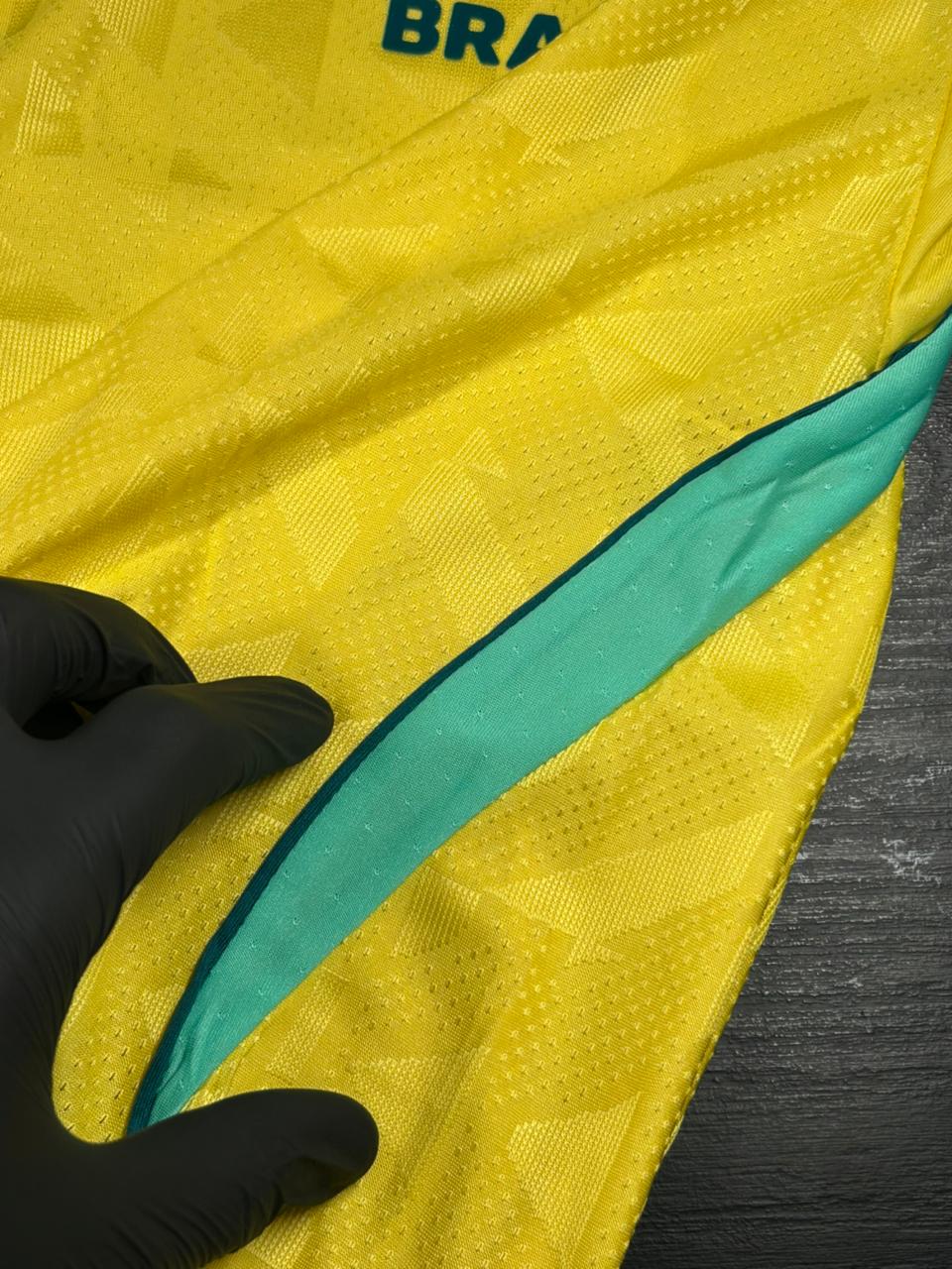 Camisa Jogador Seleção Brasil Amarela I 1.1 Idêntica a original 26/27