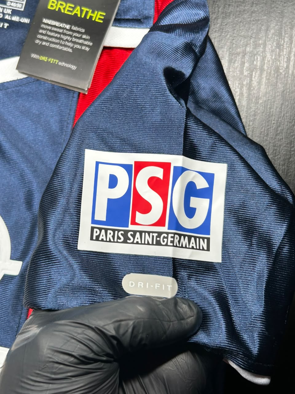 Camisa Retrô PSG I Azul com Vermelho 2001/02