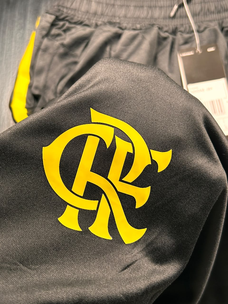 Kit Regata e Short Flamengo Treino Amarelo