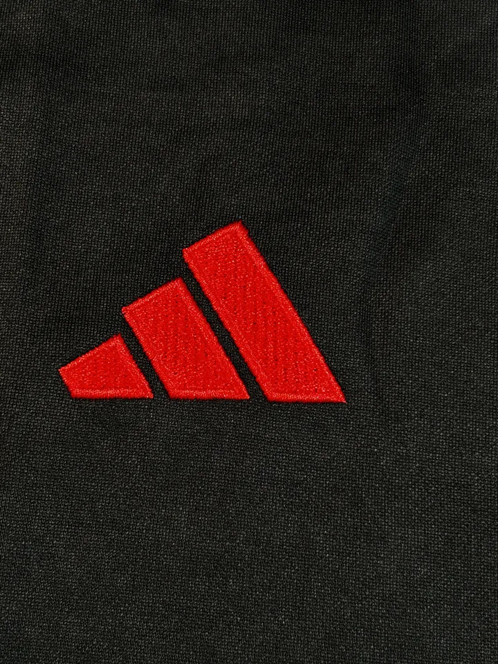Kit Regata/Short Bayern de Munique Preto/Vermelho