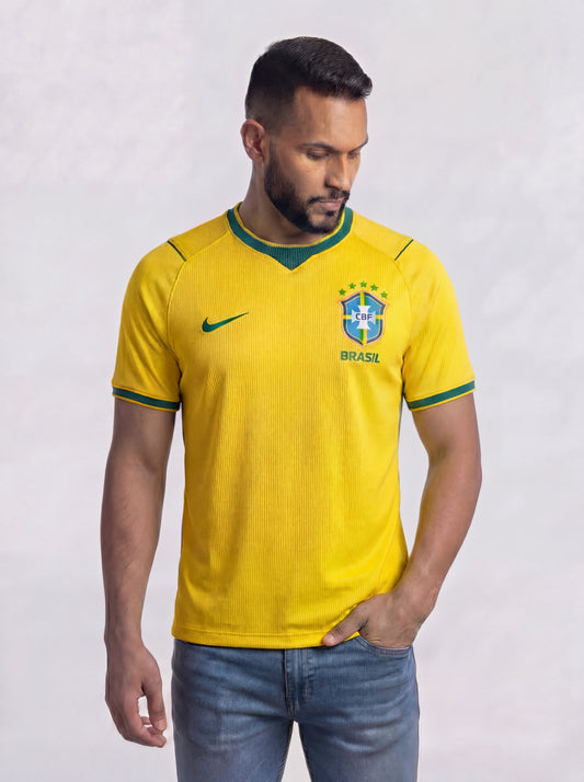 Camisa Torcedor Seleção Brasil Amarela I 26/27 (Gola Verde Escuro)