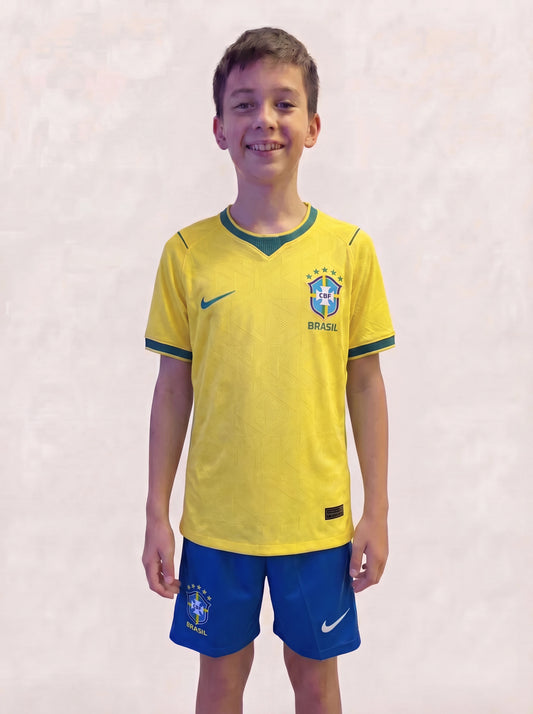 Kit Infantil Seleção Brasil Amarelo Copa I 26/27 - Camisa + Short