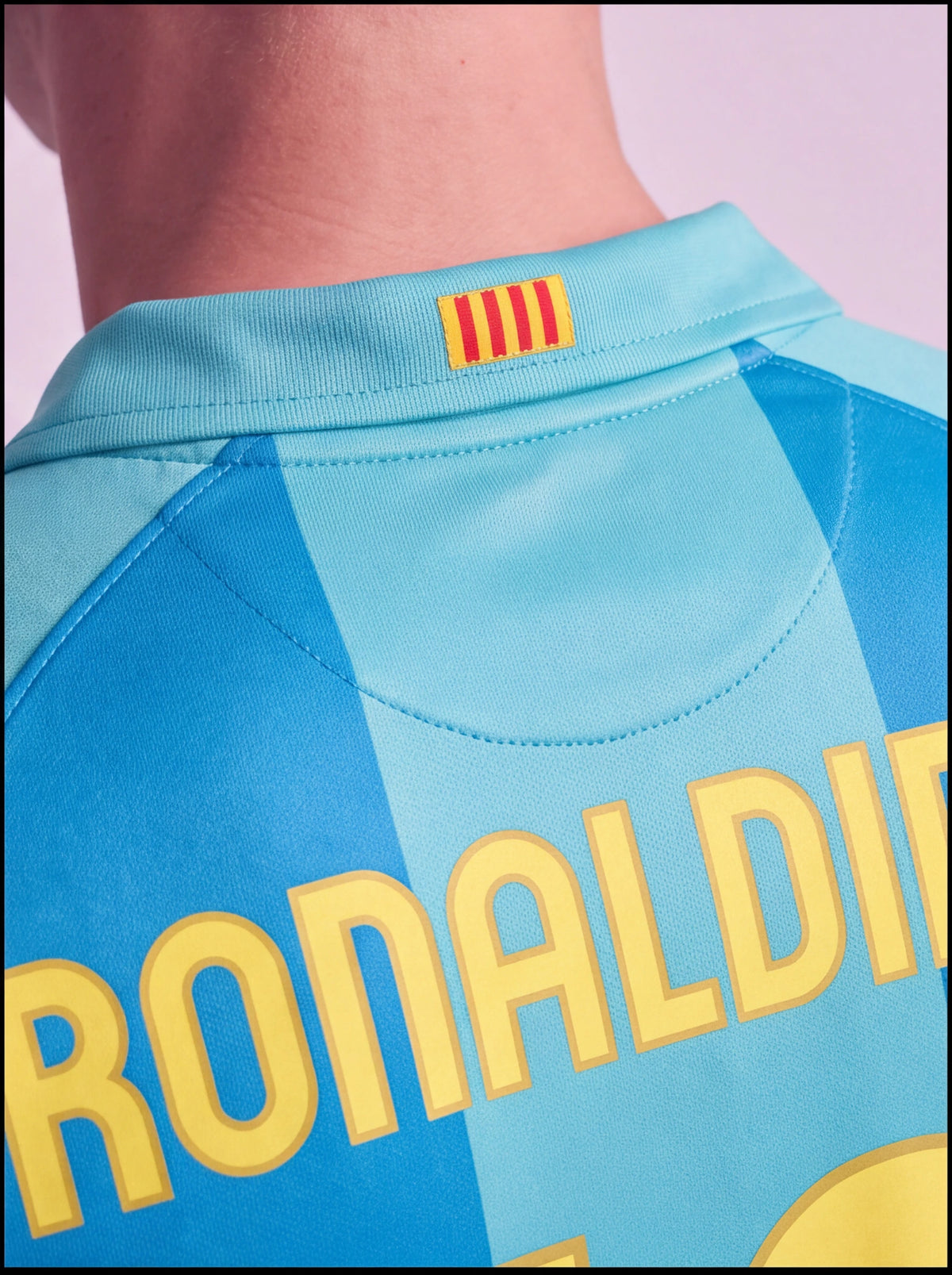 Camisa Retro Barcelona Azul 2007 [RONALDINHO]