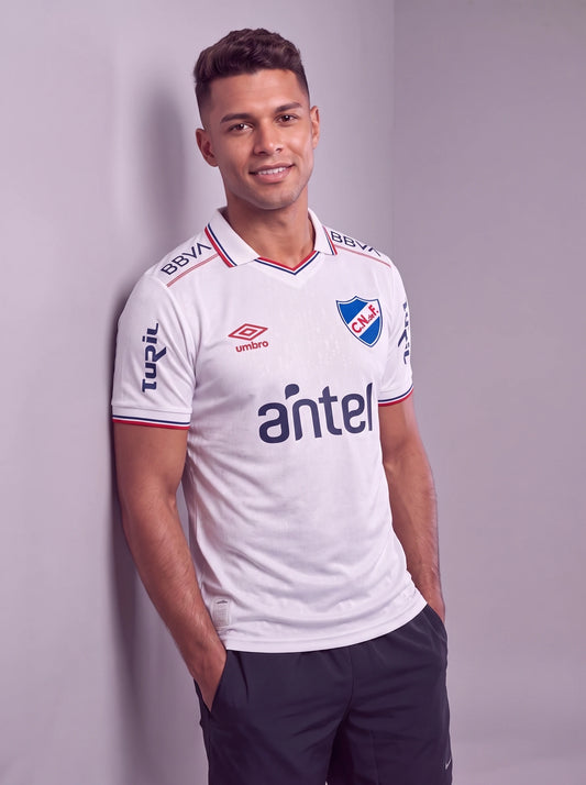 Camisa Nacional Branca I 26/27